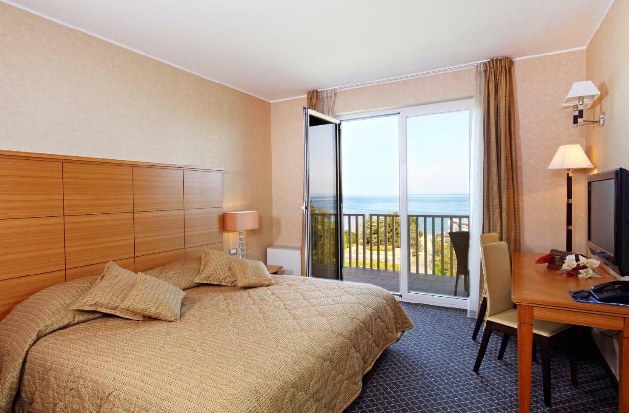 Hotel Mirta - San Simon Resort Izola Kültér fotó